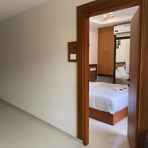 Hotel Palm Residency 